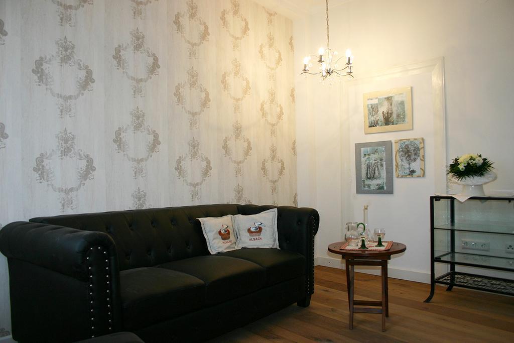 Apartment Koenigstrasse Bad Bergzabern Pokoj fotografie